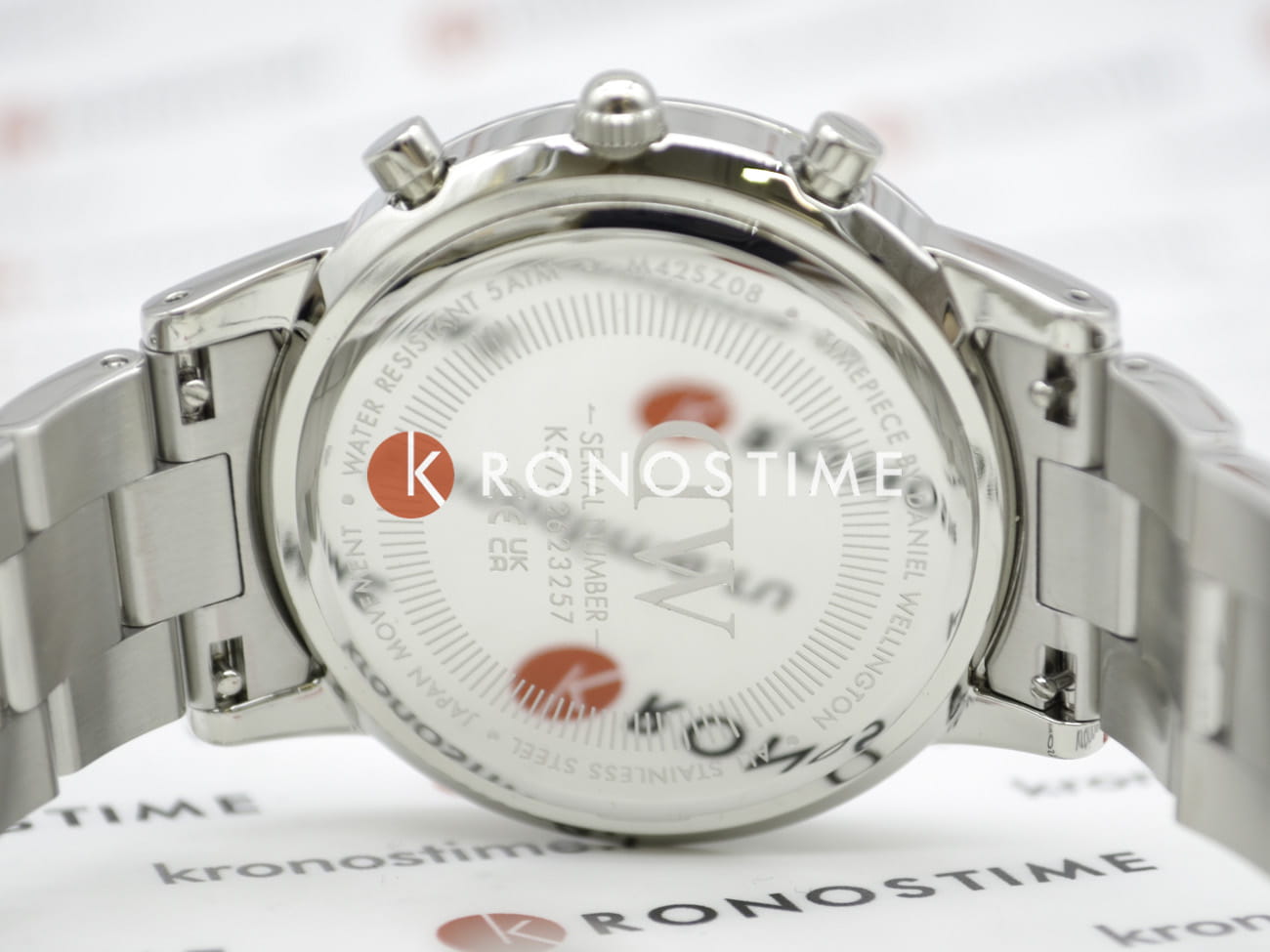 Daniel Wellington Daniel Wellington Iconic Link DW00100645  - задняя крышка сталь металл корпуса, швеция часы