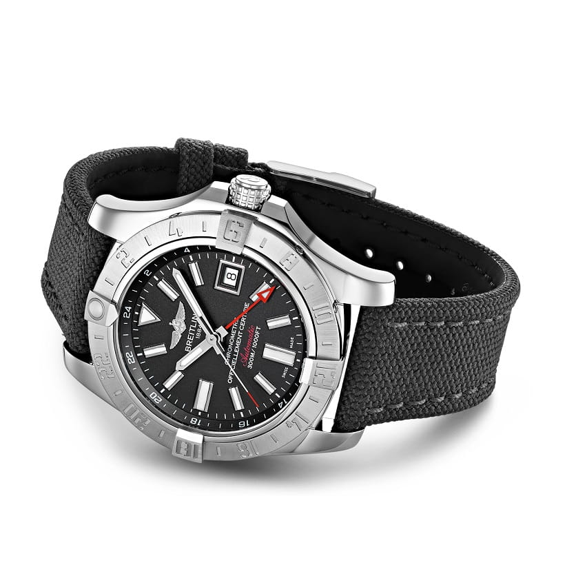 Breitling Breitling Avenger II GMT A32390111B1W1, avenger швейцария мужские часы на браслете полиамидная ткань боковой вид
