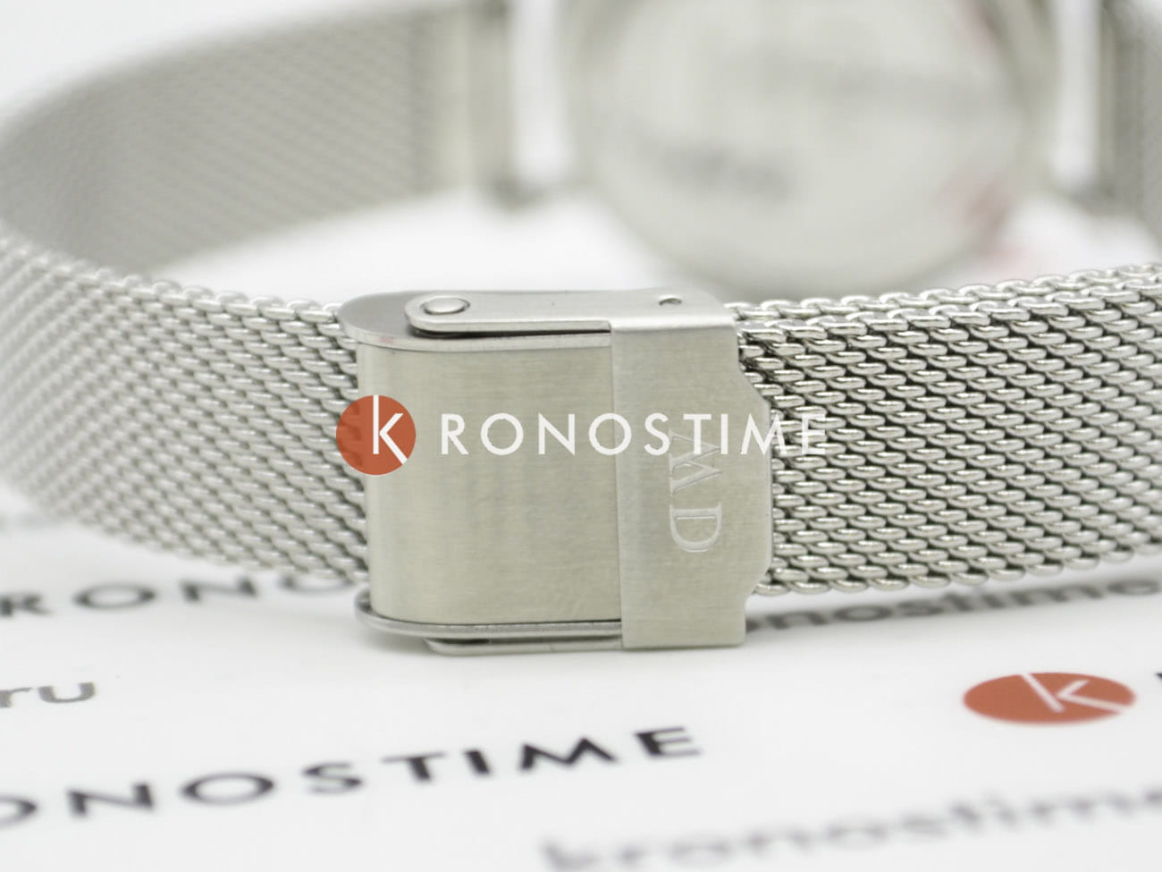 Daniel Wellington Daniel Wellington Petite Sterling DW00100220  — детали корпуса и нержавеющая сталь