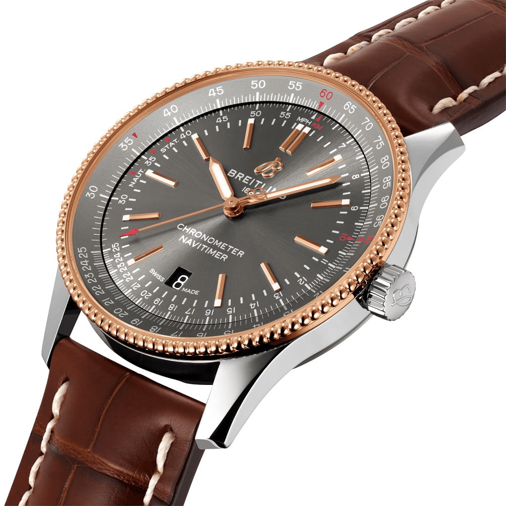 Breitling Breitling Navitimer Automatic 41 U17326121M1P1 , наручные мужские часы фото под углом