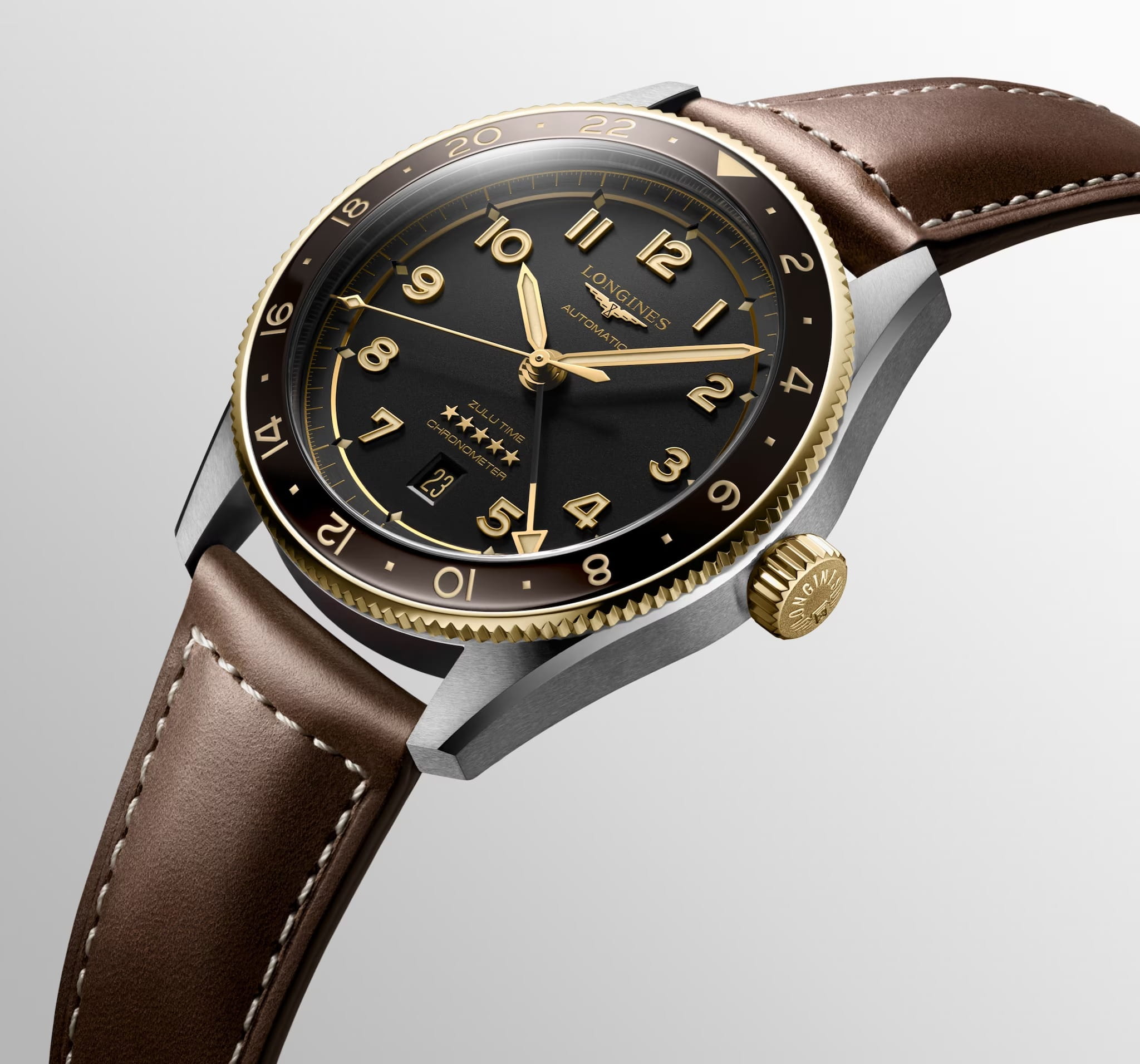 Longines Longines Spirit L3.812.5.53.2  — детали корпуса и кожаный