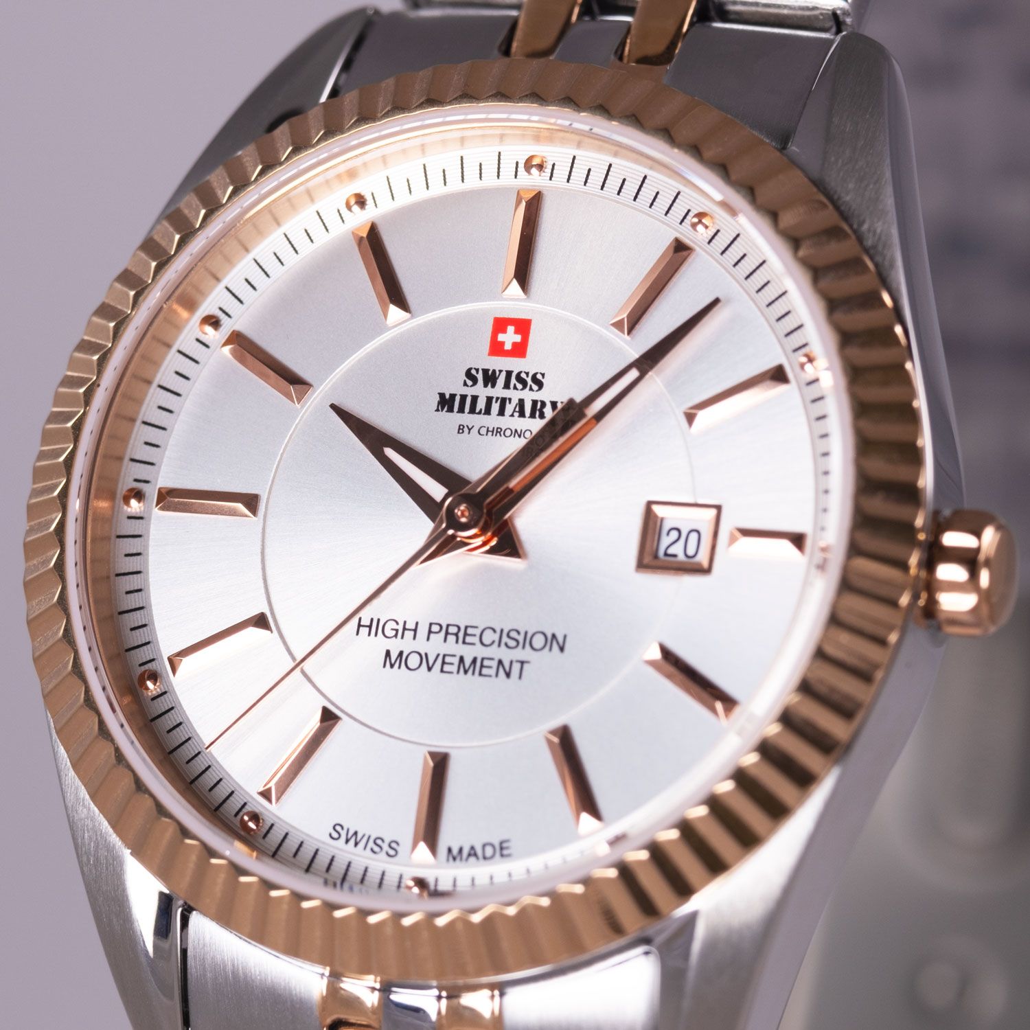 Swiss Military by Chrono Swiss Military by Chrono Сверхточные SM34066.07,  швейцария женские часы на браслете нержавеющая сталь с ip-покрытием боковой вид