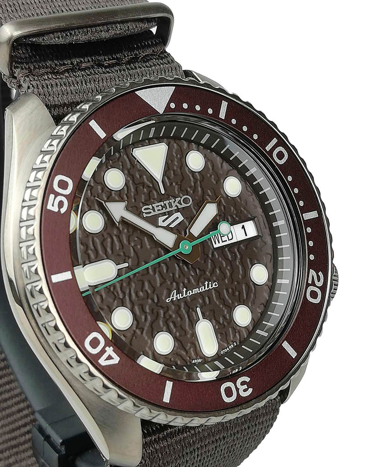 Seiko Seiko 5 Sports SRPD85K1S мужские часы коричневый циферблат на запястье
