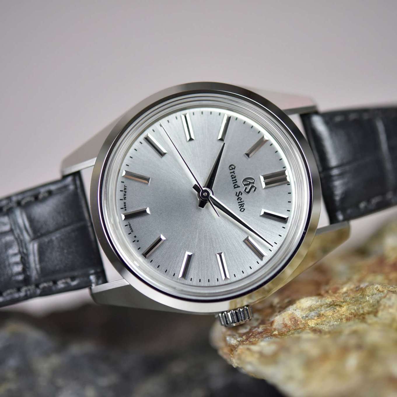 Оригинальные часы Seiko Seiko Grand Seiko SBGW291G механические калибр механизма 9s64 общий вид