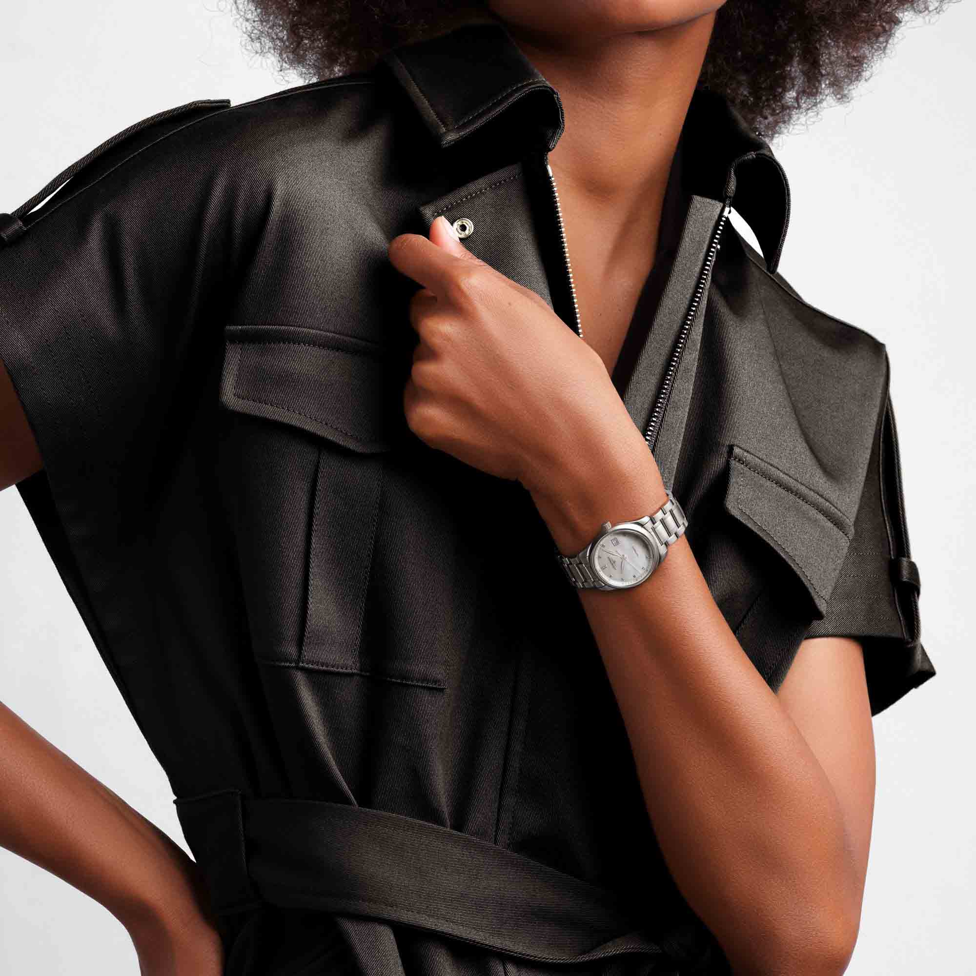 Longines Longines Master L2.257.4.87.6 женские часы белый циферблат на запястье