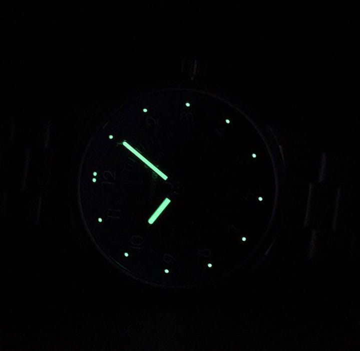 Wenger 01.1641.114,  швейцария мужские часы на браслете нержавеющая сталь боковой вид