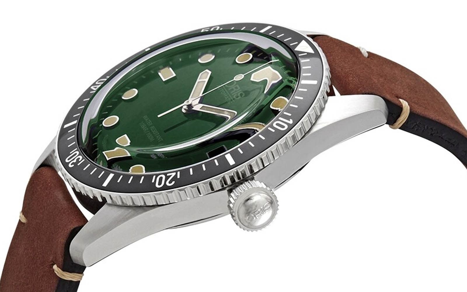 Oris Oris Divers Sixty‑Five 01 733 7720 4057-07 5 21 45 механические мужские часы часы крупный план зеленый циферблата
