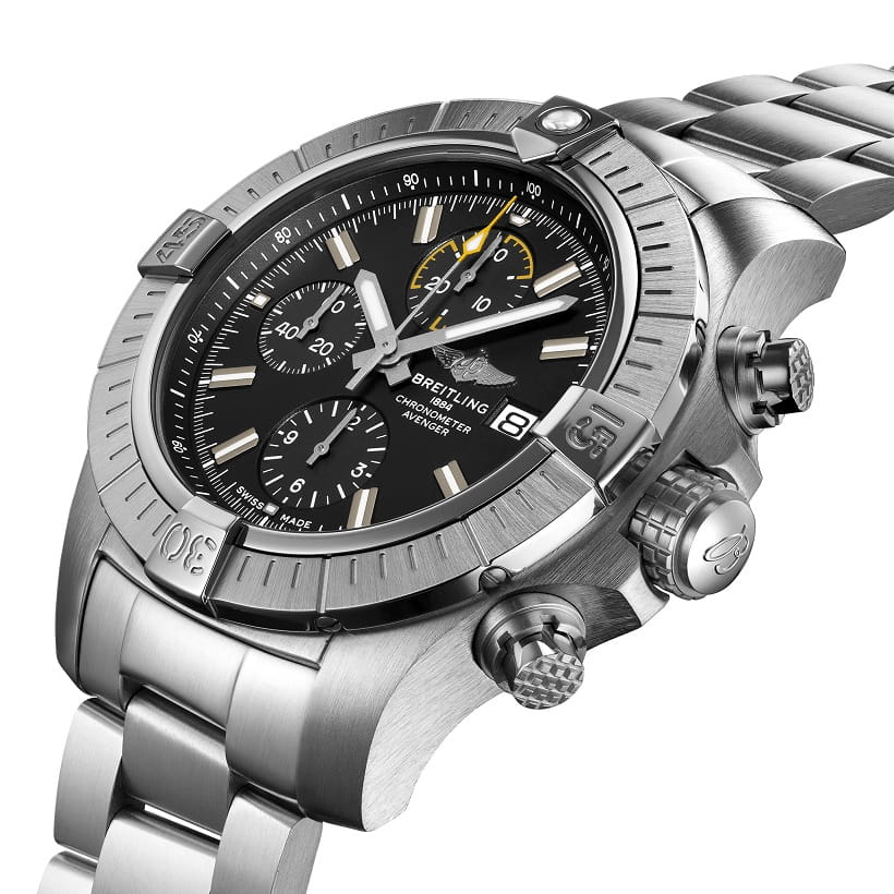 Breitling Breitling Avenger Chronograph 45 A13317101B1A1 , наручные мужские часы фото под углом