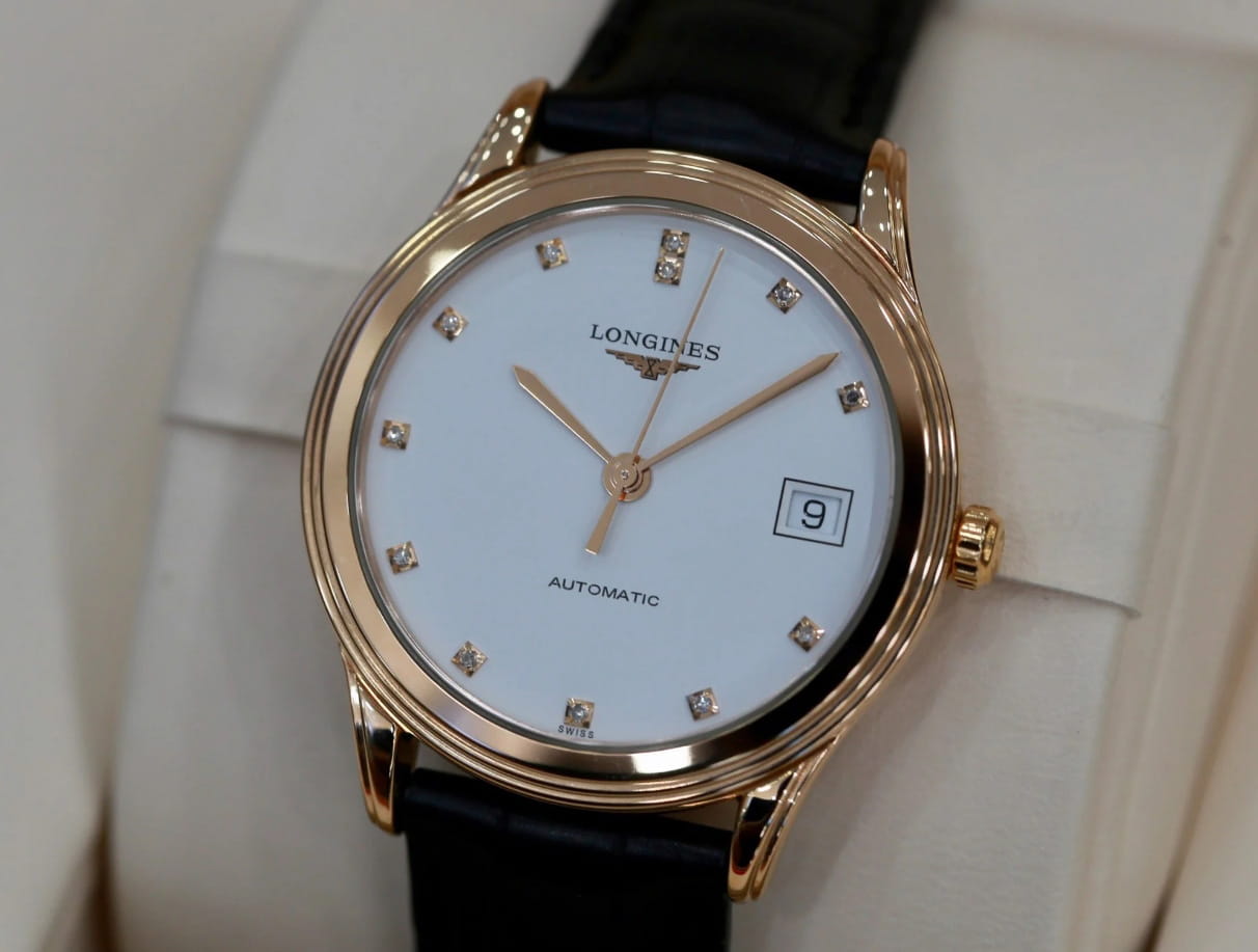 Longines Longines Flagship L4.774.8.27.2  — детали корпуса и кожаный