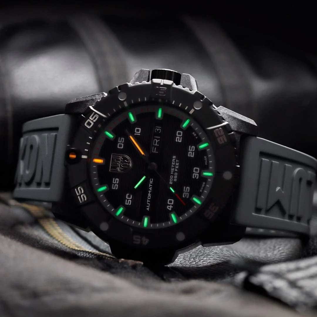 Luminox Luminox Master Carbon SEAL Automatic XS.3862 швейцария наручные мужские часы заводная головка с логотипом Luminox