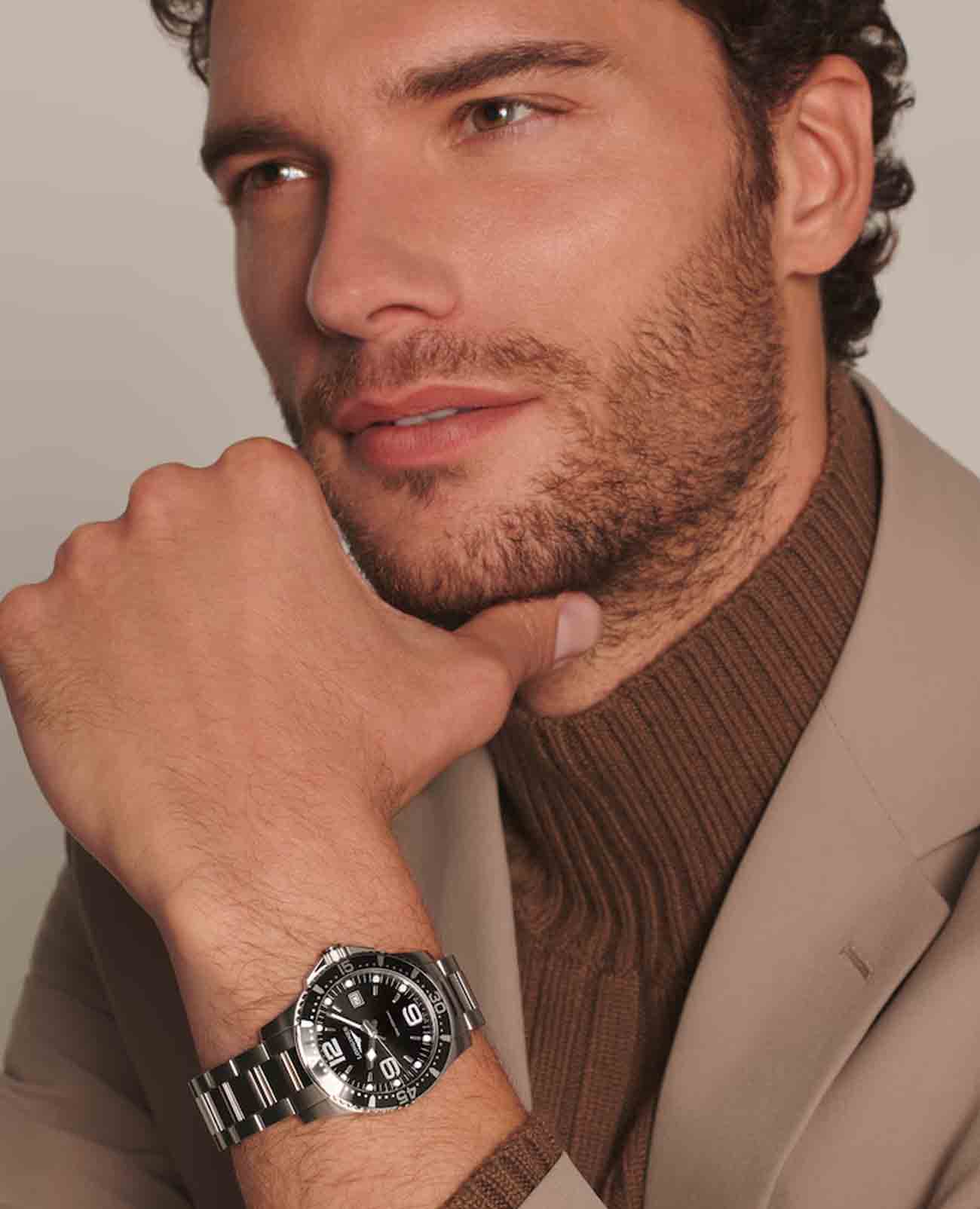 Longines Longines HydroConquest L3.730.4.56.6 мужские часы черный циферблат на запястье