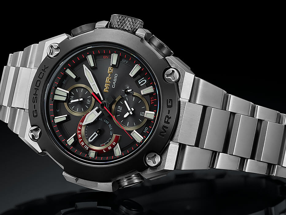 Casio MRG-B1000D-1ADR мужские часы застежка крупным планом