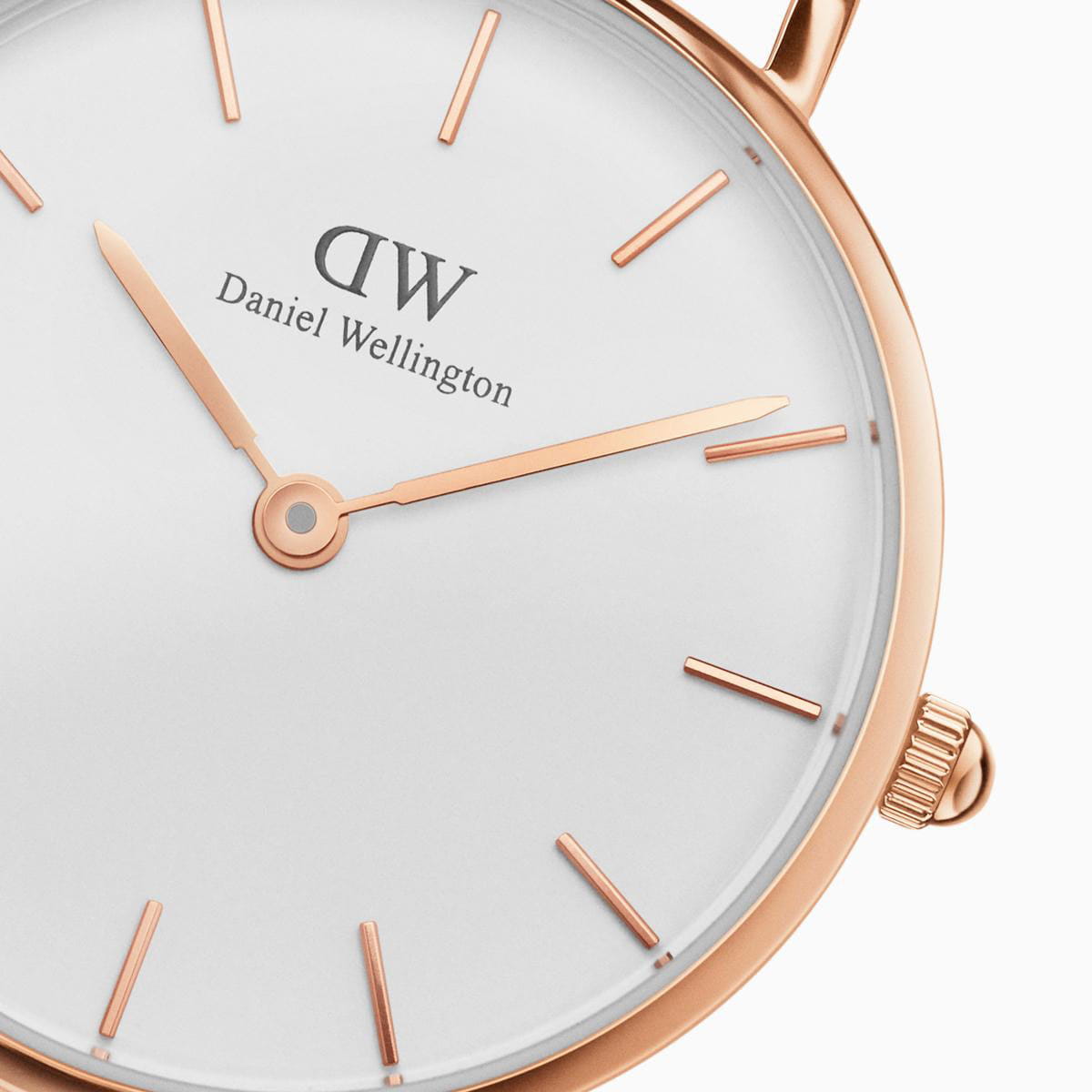 Daniel Wellington Daniel Wellington Petite Melrose DW00100219 , наручные женские часы фото под углом