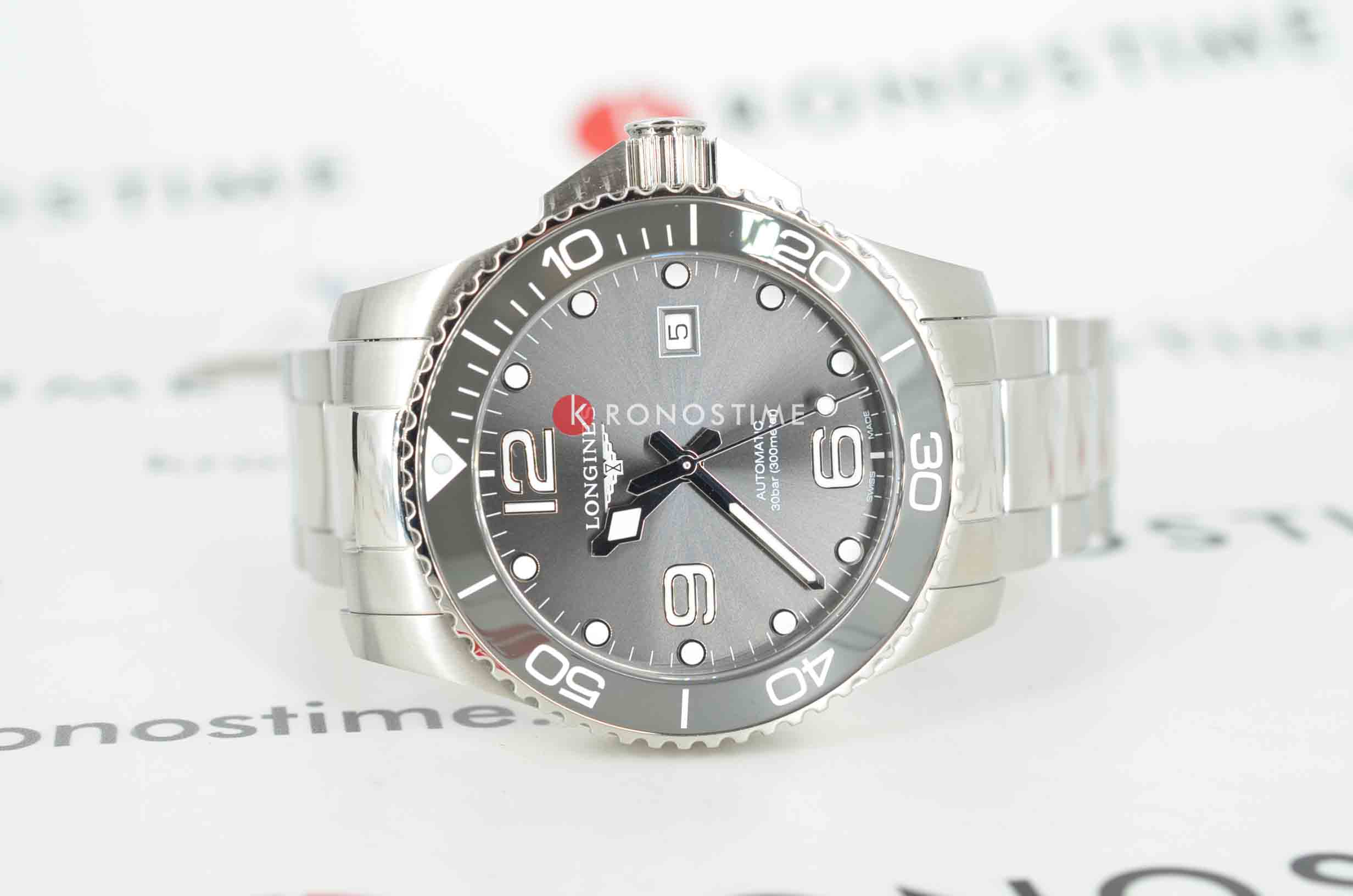 Longines Longines HydroConquest L3.782.4.76.6, hydroconquest швейцария мужские часы на браслете нержавеющая сталь боковой вид
