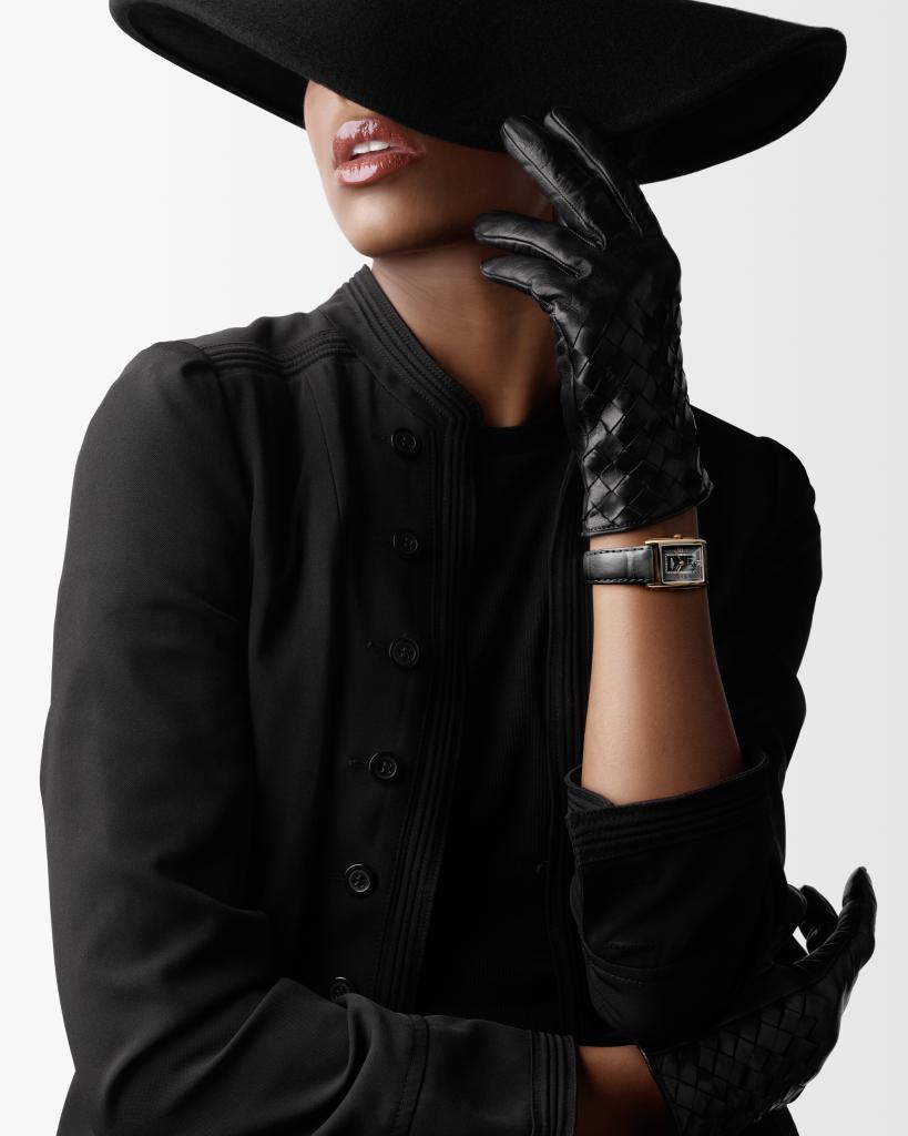 Longines Longines DolceVita L5.512.8.75.2 кварцевые женские часы часы крупный план черный циферблата