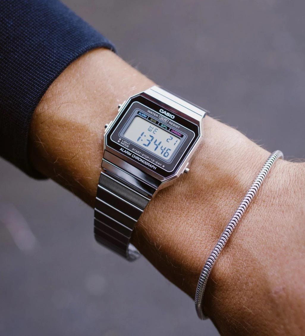 Casio Casio Collection A700WE-1A Retro, наручные мужские часы фото под углом