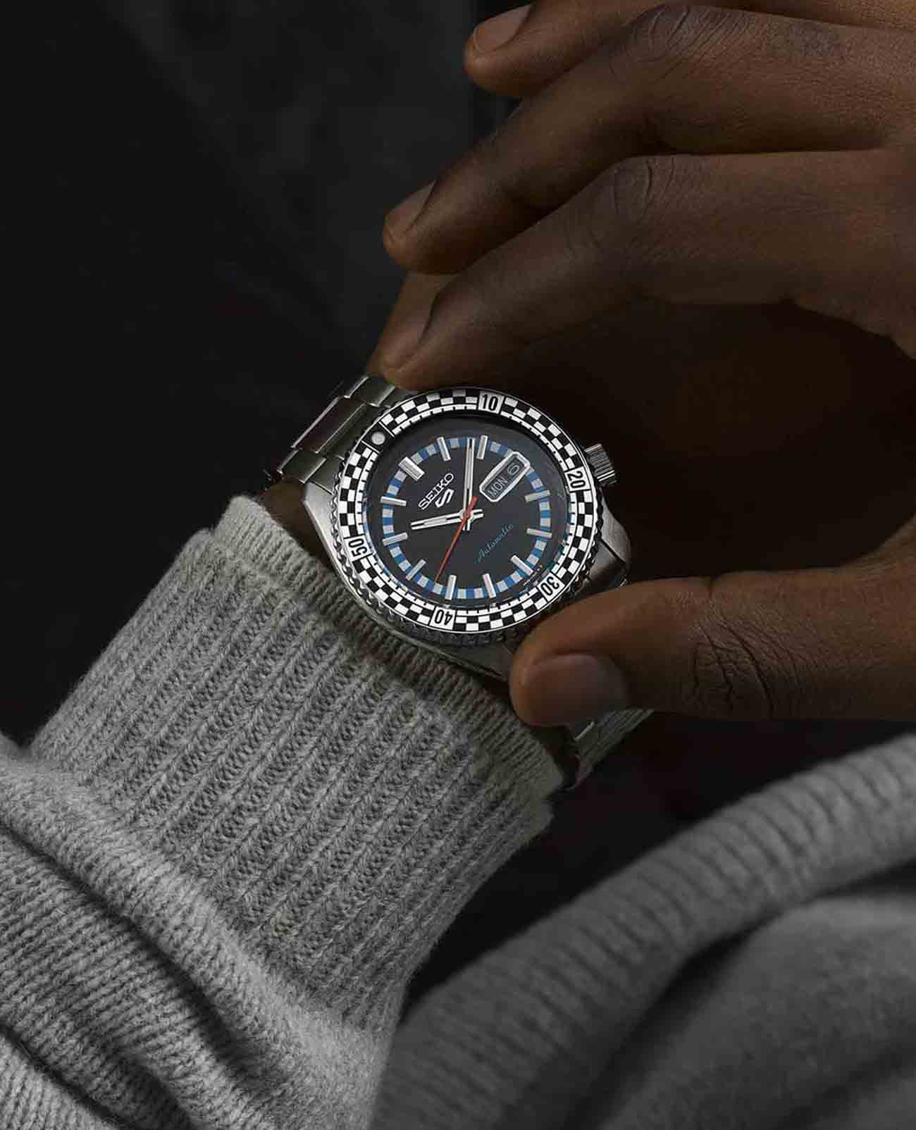 Seiko Seiko 5 Sports SRPK67K1 , наручные мужские часы фото под углом