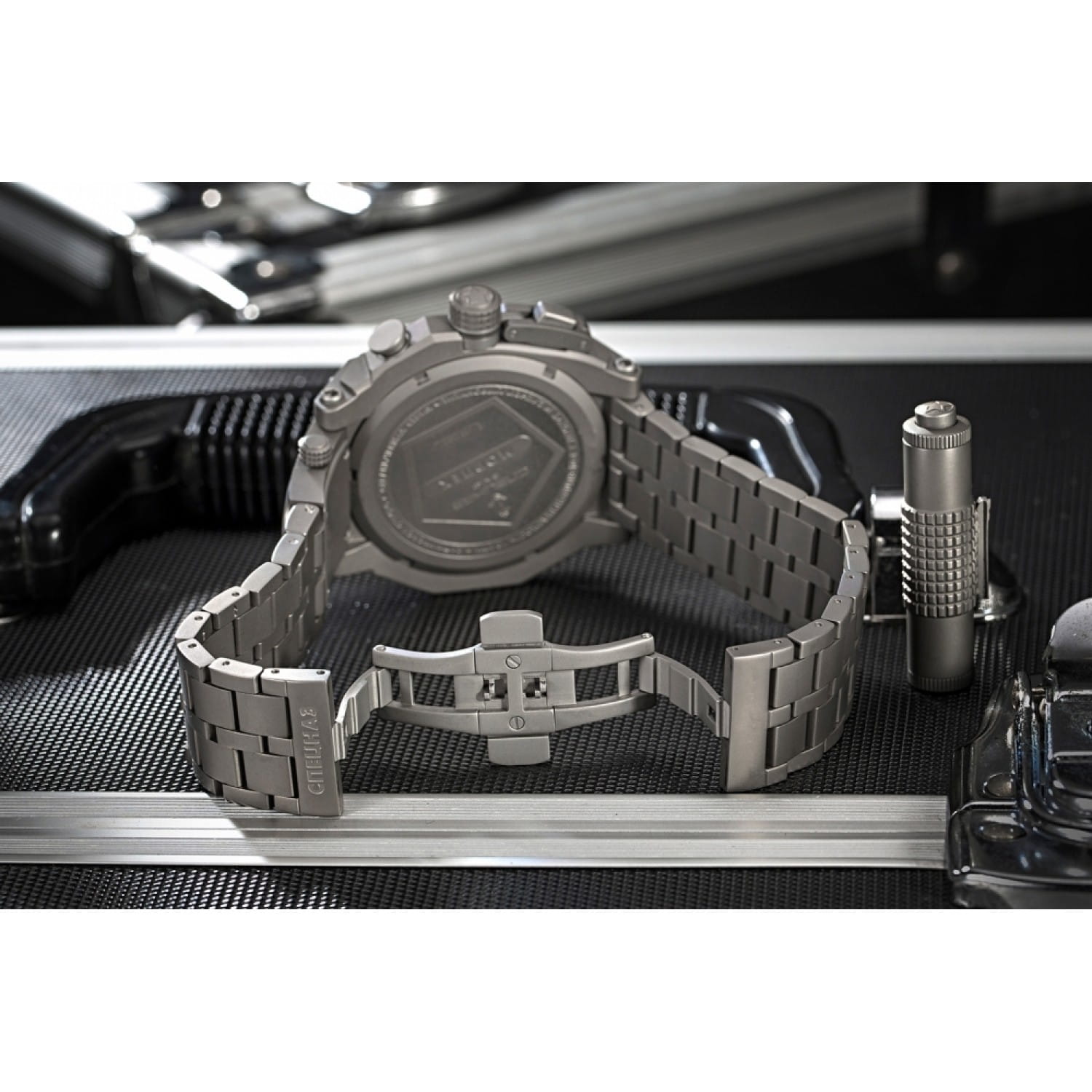 Спецназ Спецназ 5 Стихий С9157339-5130.D,  россия мужские часы на браслете титановый боковой вид