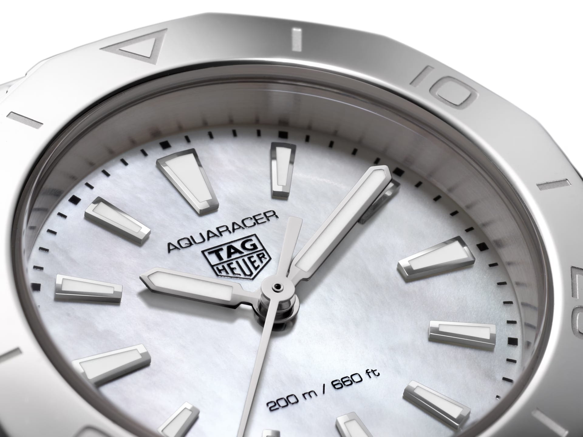 TAG Heuer TAG Heuer Aquaracer Professional WBP1418.BA0622 женские часы перламутровый циферблат на запястье