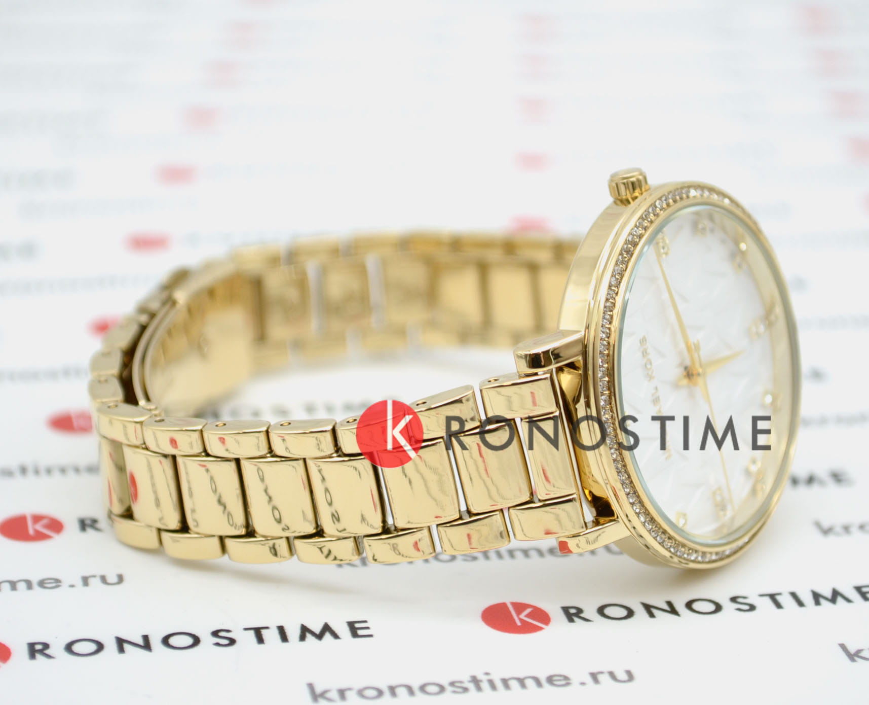 Michael Kors Michael Kors Pyper MK4666,  сша женские часы на браслете нержавеющая сталь с pvd-покрытием боковой вид