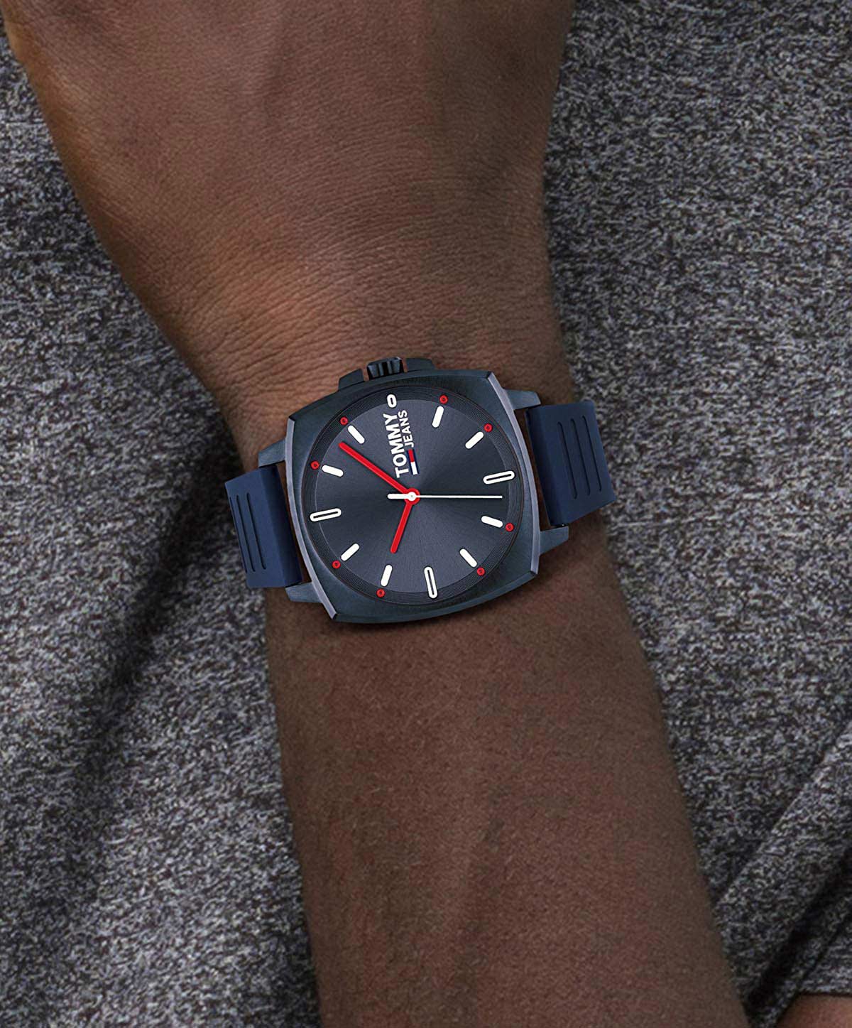 Tommy Hilfiger Tommy Hilfiger Classic 1791865 , наручные мужские часы фото под углом