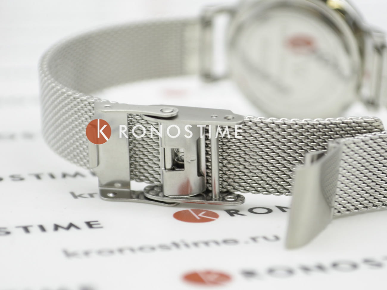 Daniel Wellington Daniel Wellington Petite Sterling DW00100220 швеция наручные женские часы заводная головка с логотипом Daniel Wellington