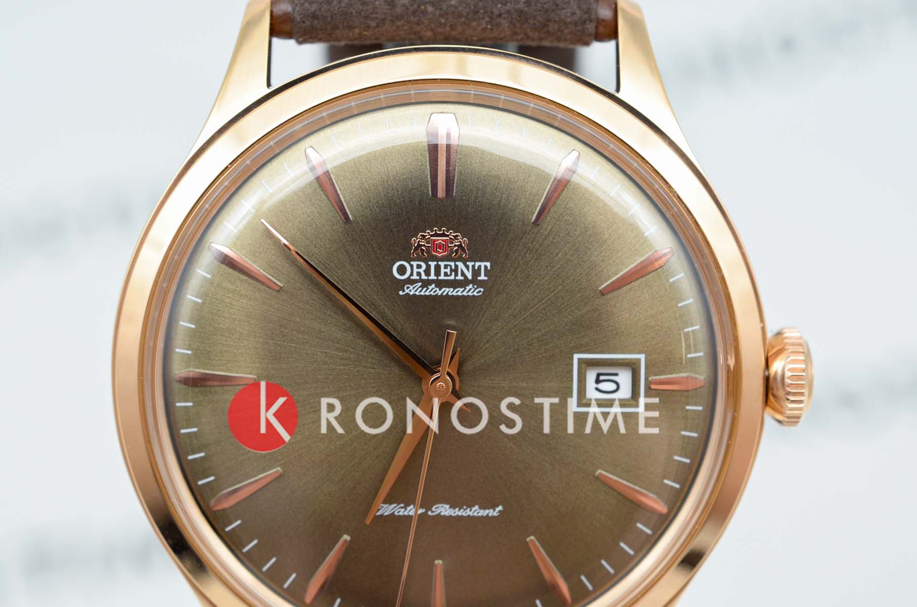 Orient Orient Classic Automatic RA-AC0P04Y (RN-AC0P04Y), bambino япония мужские часы на браслете кожаный боковой вид