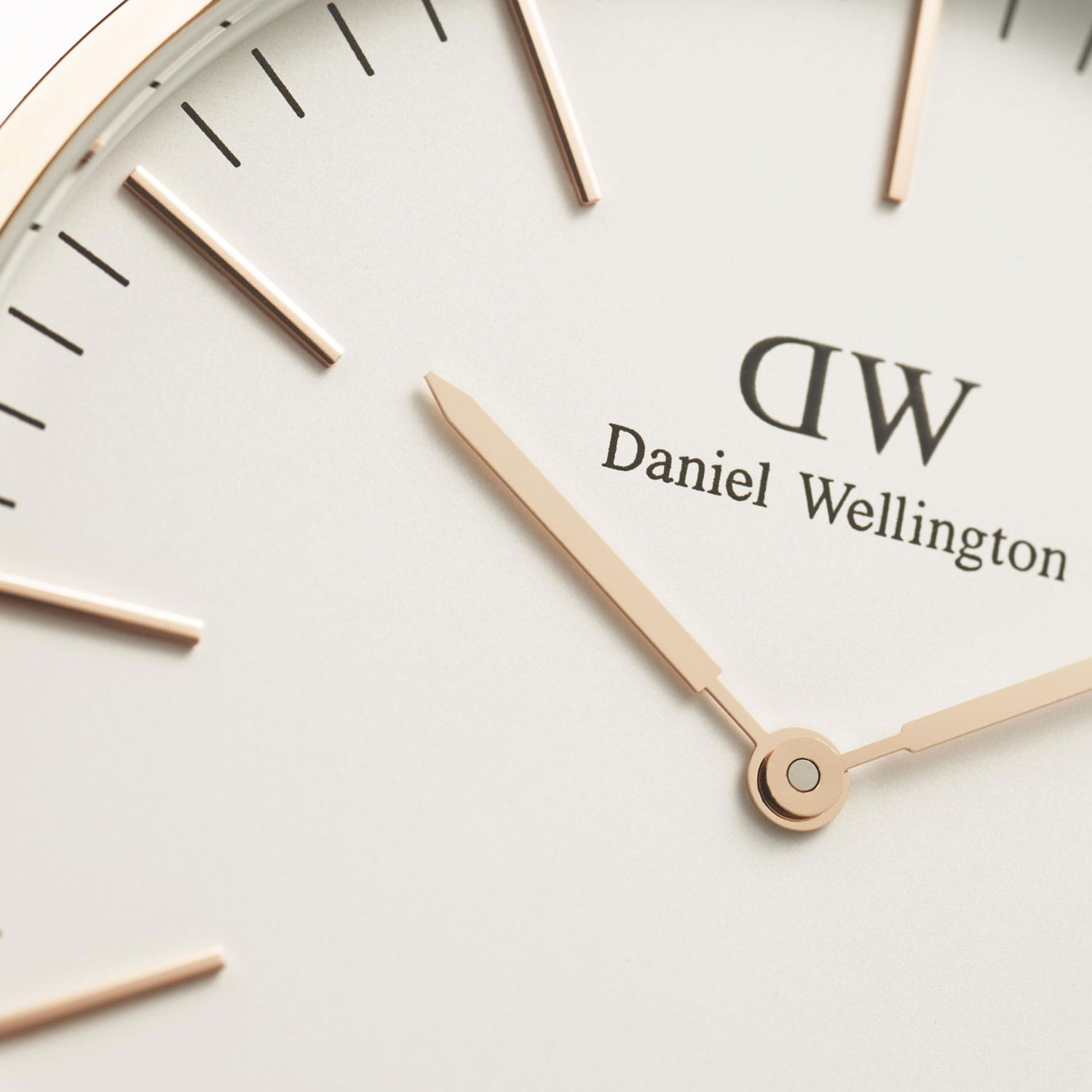 Daniel Wellington Daniel Wellington Classic DW00100001 , наручные мужские часы фото под углом