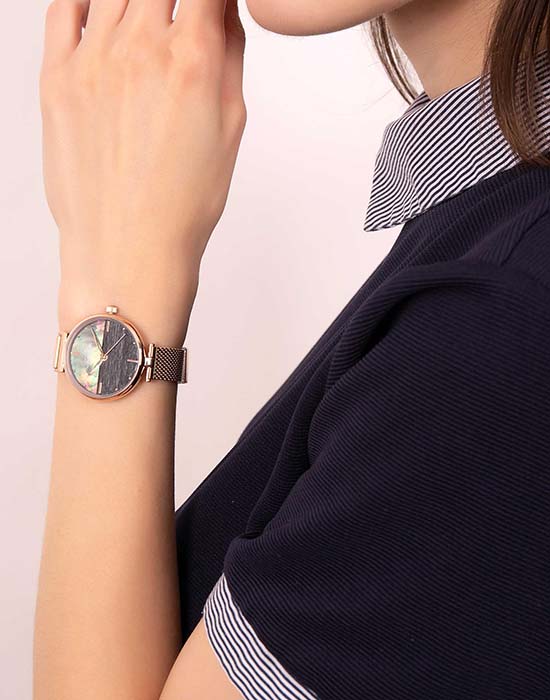 Adriatica Adriatica Essence A3737.919MQ  — детали корпуса и сталь c pvd покрытием