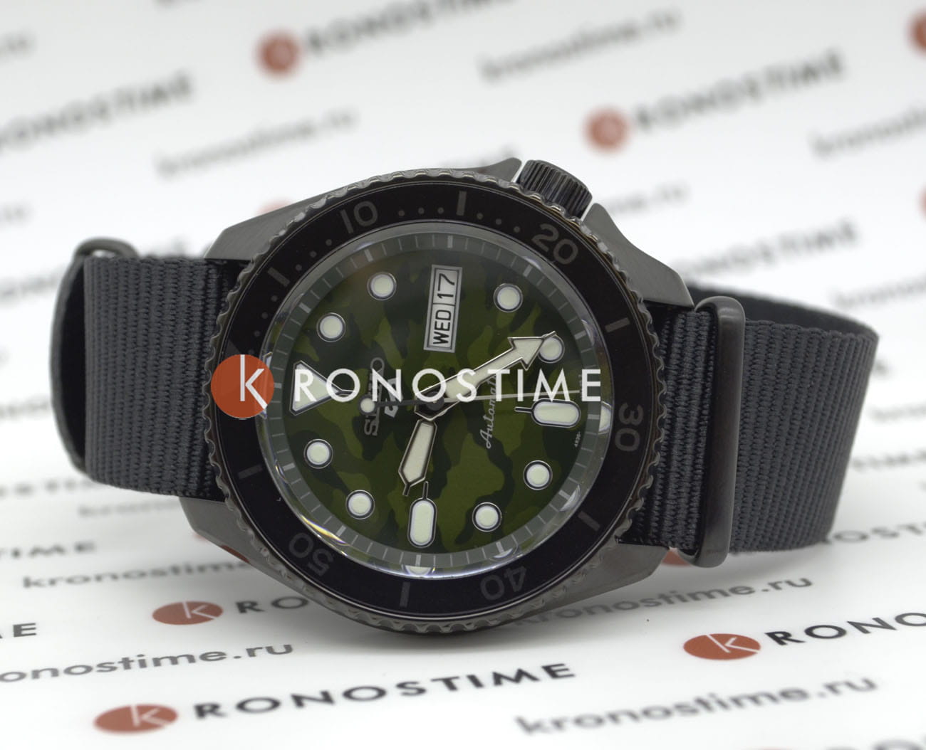 Seiko Seiko 5 Sports SRPJ37K1 , наручные мужские часы фото под углом