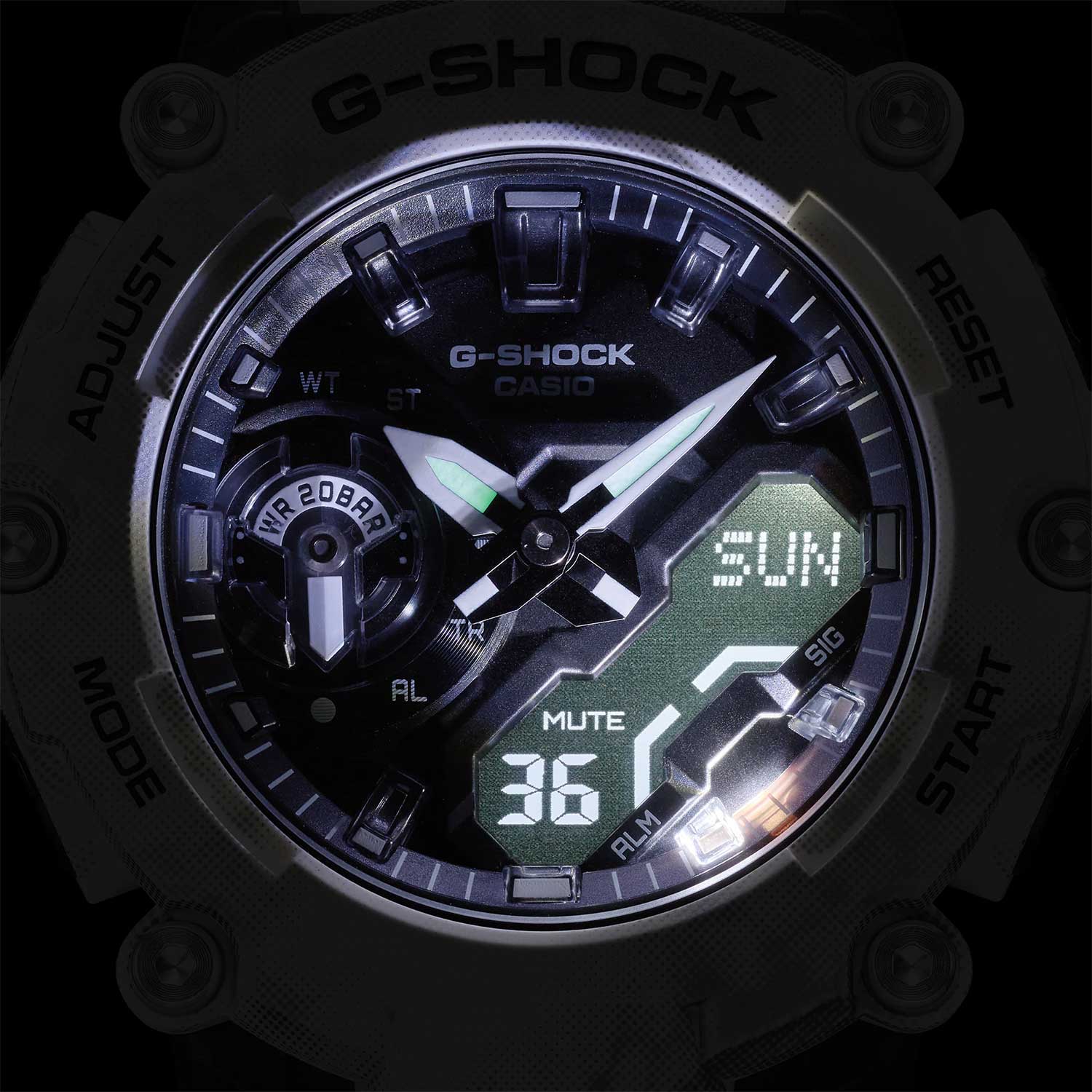 Casio Casio G-Shock GA-2200GC-7A электронные мужские часы часы крупный план черный циферблата