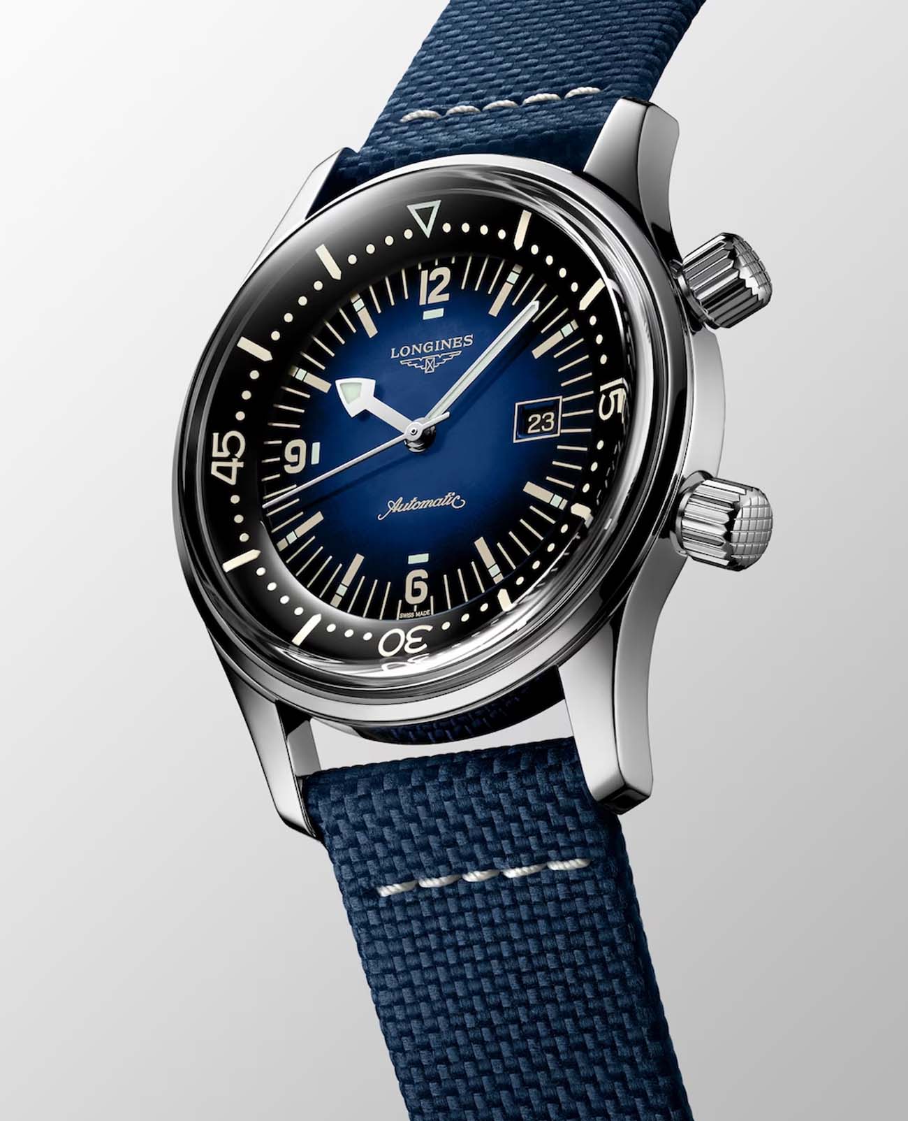 Longines Longines Legend Diver L3.374.4.90.2, legend diver watch швейцария мужские часы на браслете тканевый боковой вид