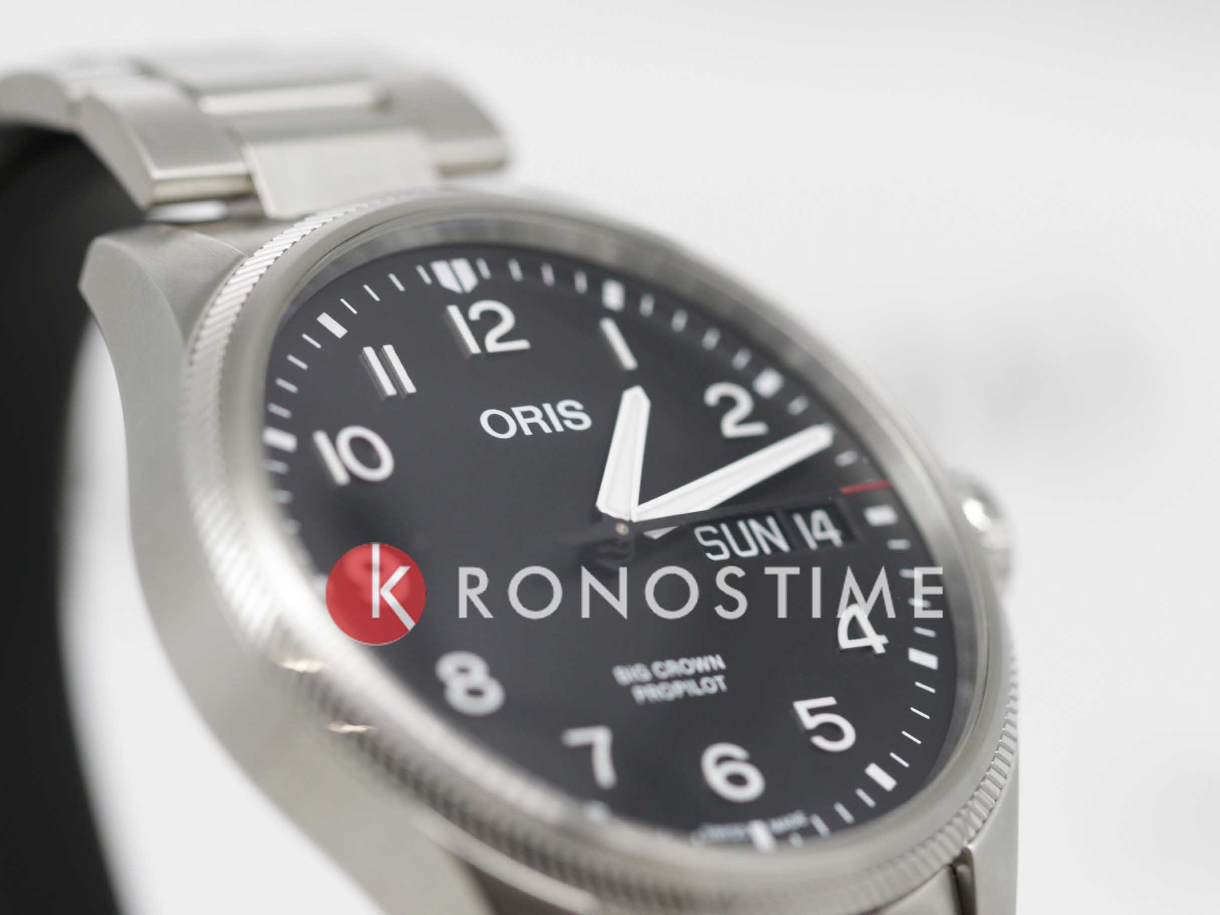 Oris Oris Propilot Big Crown Propilot Big Day Date 01 752 7760 4164-07 8 22 08 , наручные мужские часы фото под углом