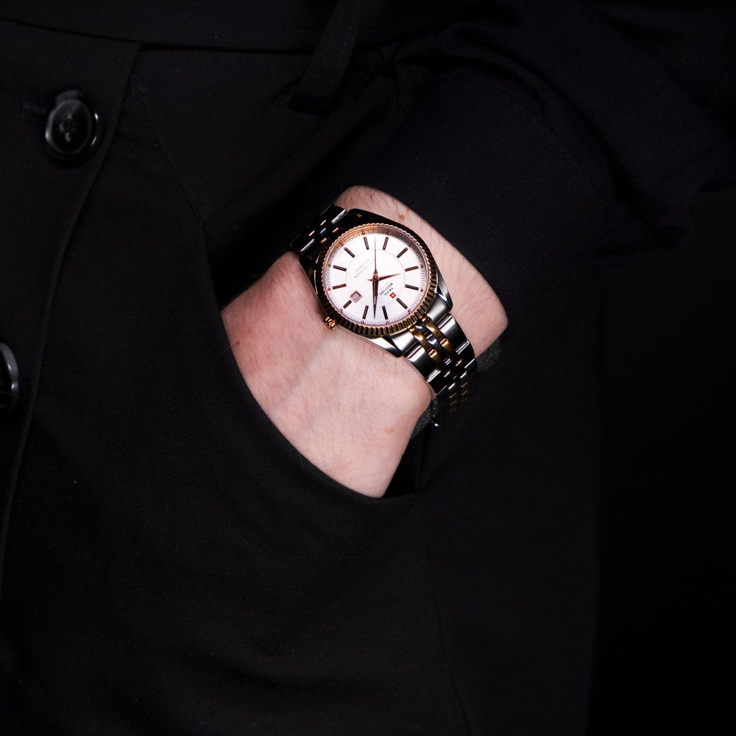 Оригинальные часы Swiss Military by Chrono Swiss Military by Chrono Сверхточные SM34066.07 кварцевые калибр механизма  общий вид