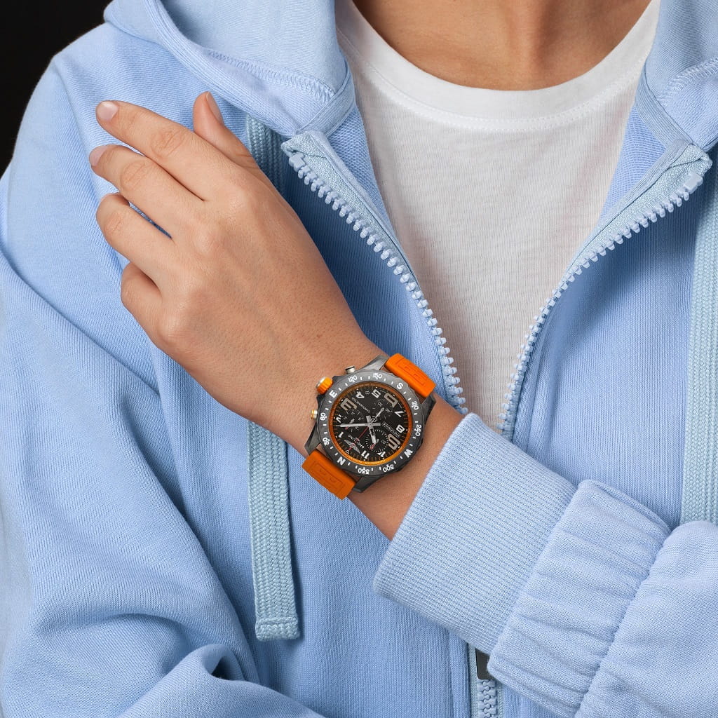 Breitling Breitling Endurance Pro X82310A51B1S1 мужские часы черный циферблат на запястье