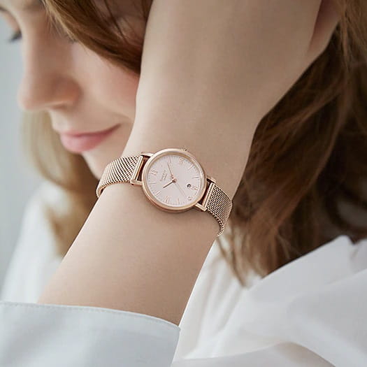 Casio Casio Sheen SHE-4540CGM-4AUDF , наручные женские часы фото под углом