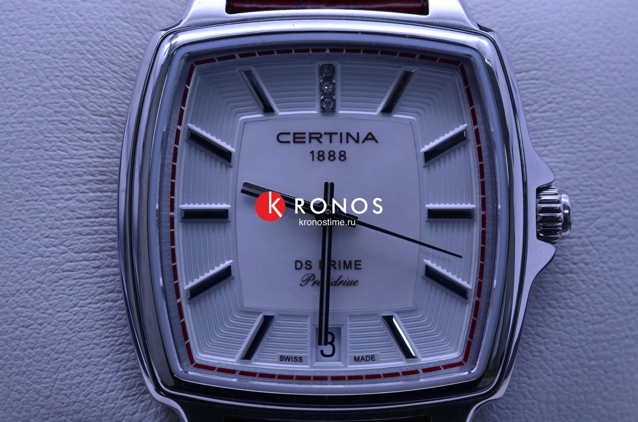 Certina C0283101642600 женские часы застежка крупным планом