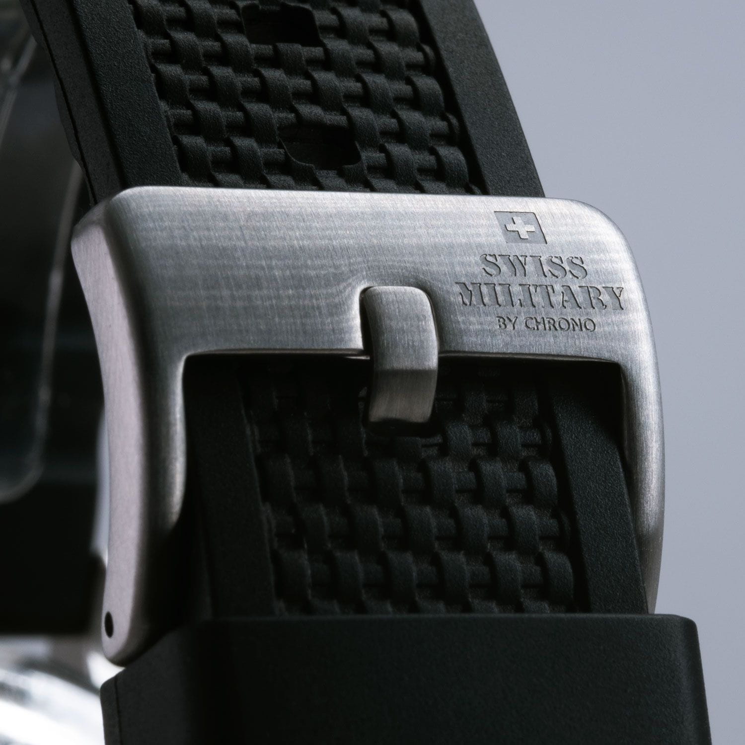 Swiss Military by Chrono Swiss Military by Chrono SM34061.02 кварцевые мужские часы часы крупный план красный циферблата