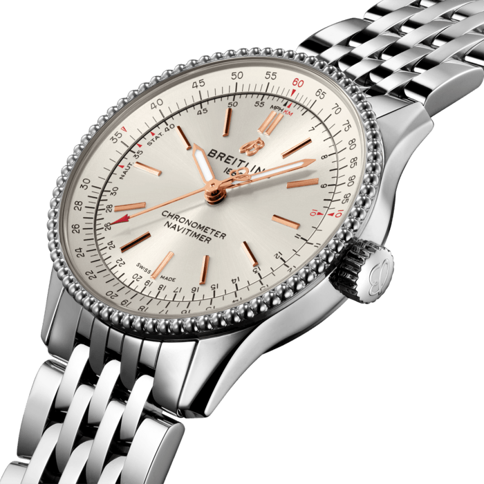 Breitling Breitling Navitimer Automatic 35 A17395F41G1A1 , наручные женские часы фото под углом