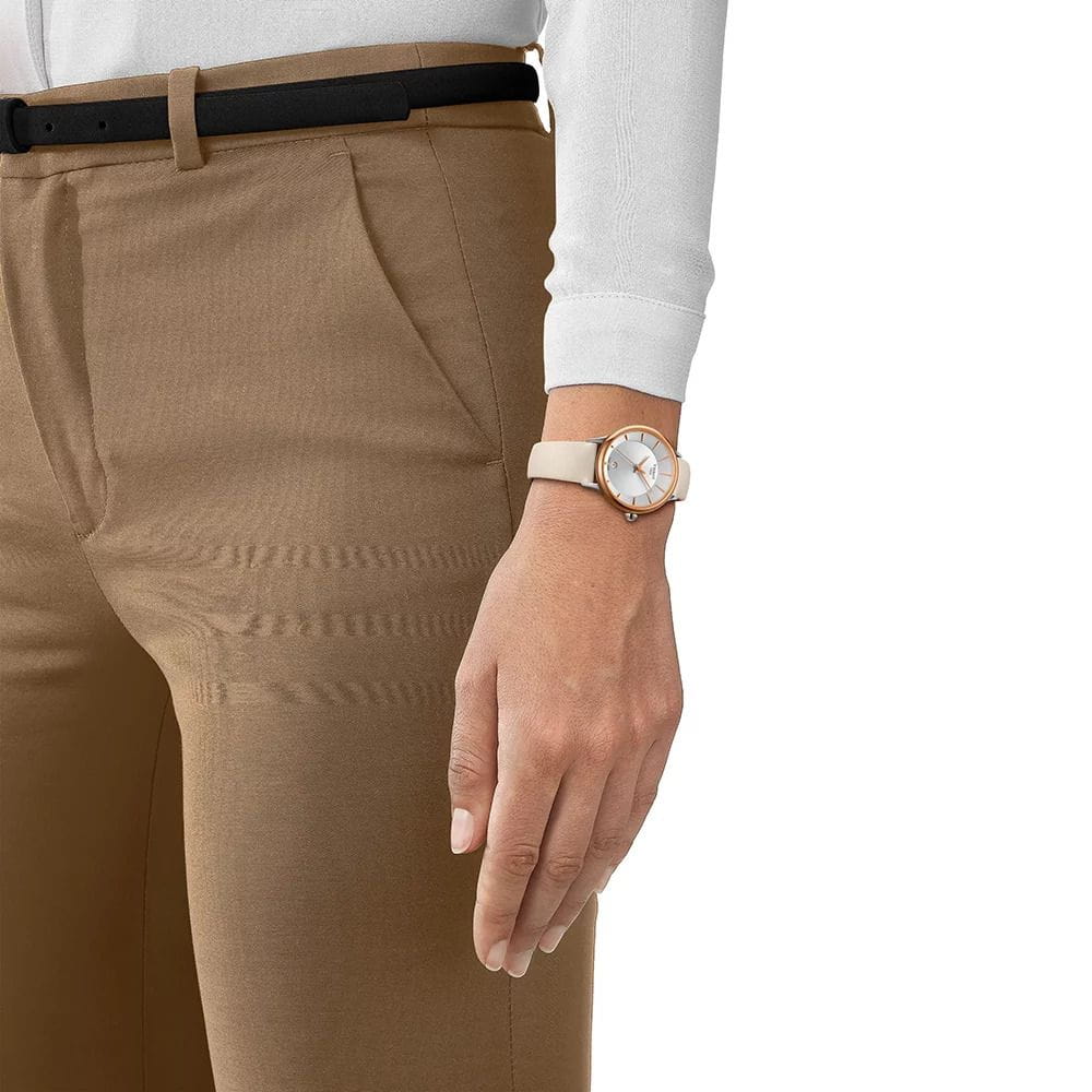 Tissot Tissot Odaci-T T133.210.26.031.00 , наручные женские часы фото под углом