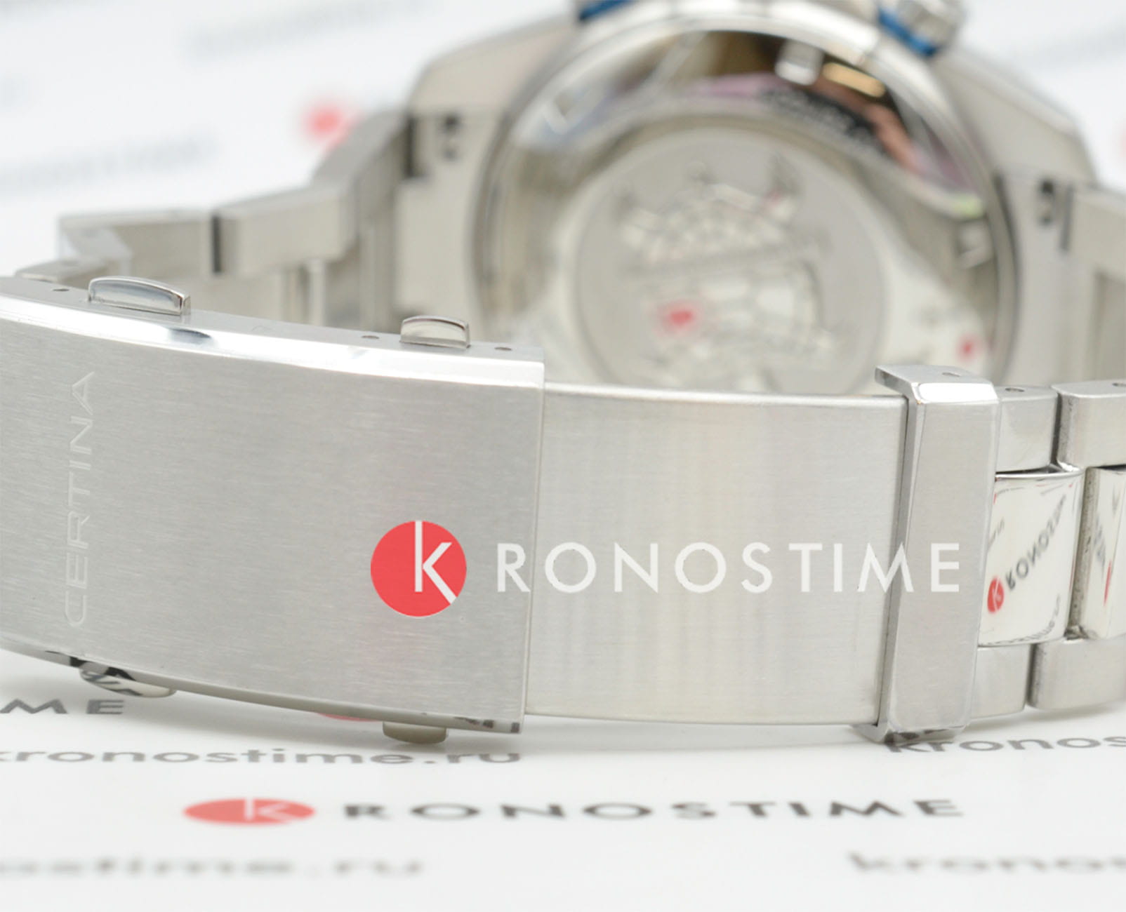 Certina Certina DS Action Diver Chrono C032.827.11.041.00 DS Action — детали корпуса и нержавеющая сталь 316l