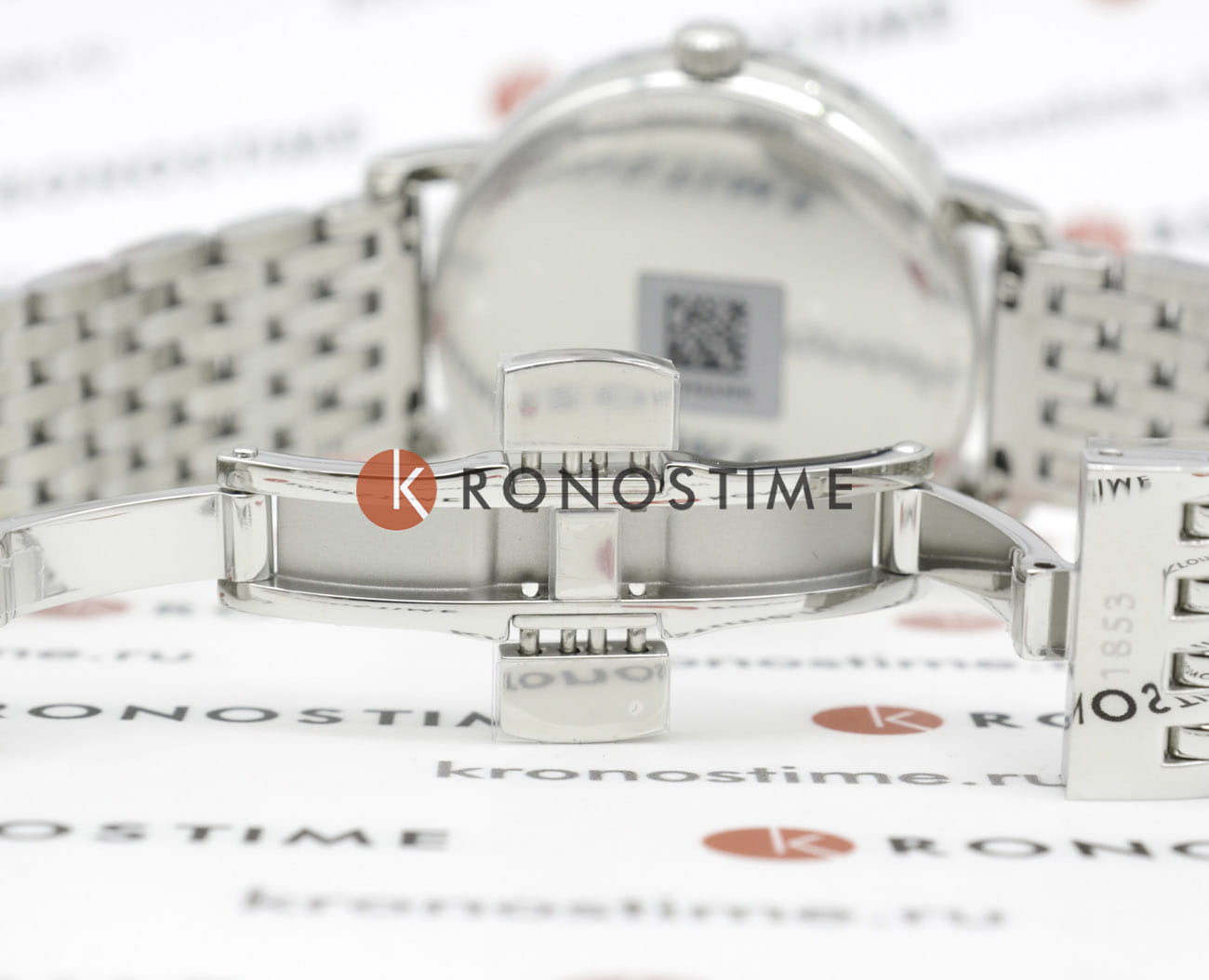 Tissot Tissot Everytime Lady T143.210.11.033.00 кварцевые женские часы часы крупный план серебристый циферблата