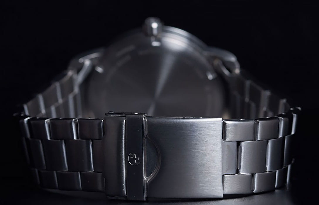 Оригинальные часы  Wenger 01.1641.114 кварцевые калибр механизма  общий вид