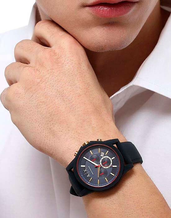 Armani Exchange AX1335 мужские часы застежка крупным планом