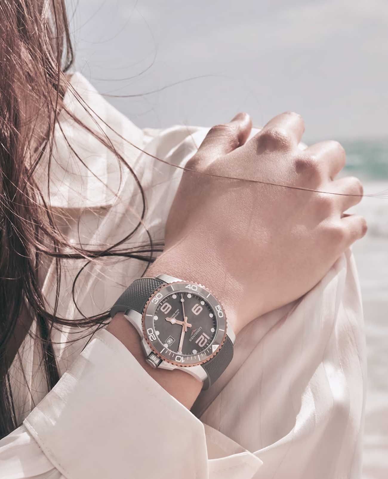 Longines Longines HydroConquest L3.780.3.78.9 механические женские часы часы крупный план серый циферблата