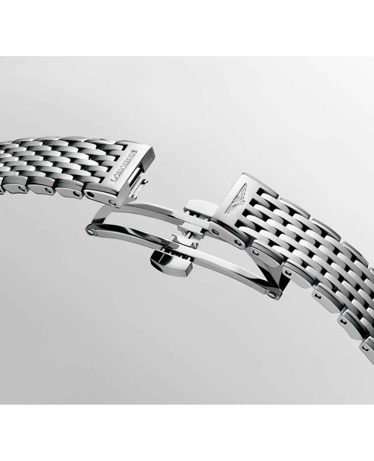 Longines L43410806 женские часы застежка крупным планом