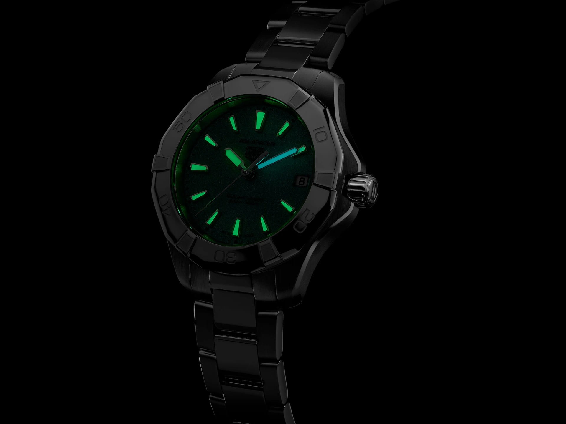 Оригинальные часы TAG Heuer TAG Heuer Aquaracer Professional Solargraph WBP1315.BA0005 кварцевые калибр механизма  общий вид