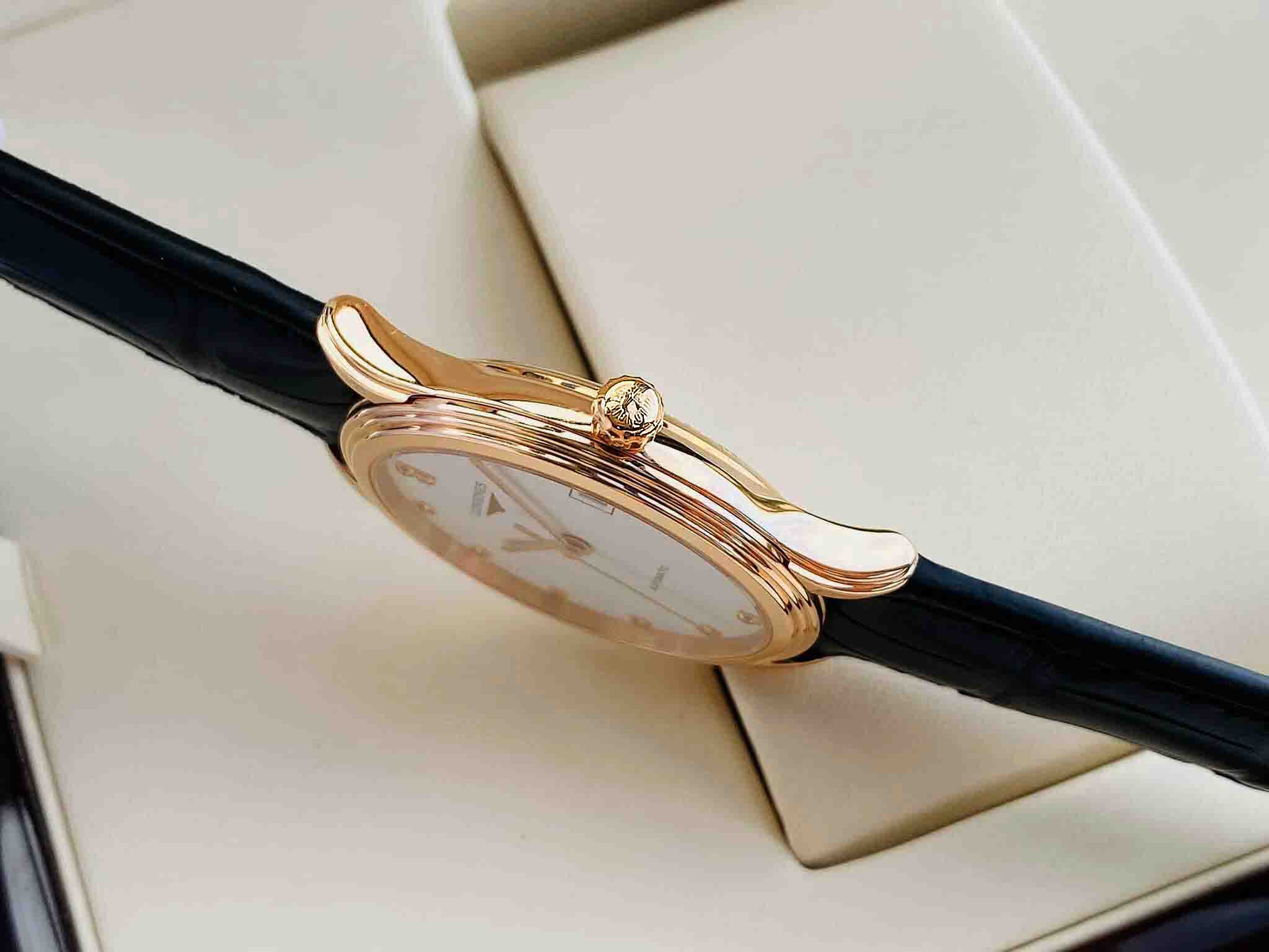Оригинальные часы Longines Longines Flagship L4.774.8.27.2 механические калибр механизма l619/888 общий вид