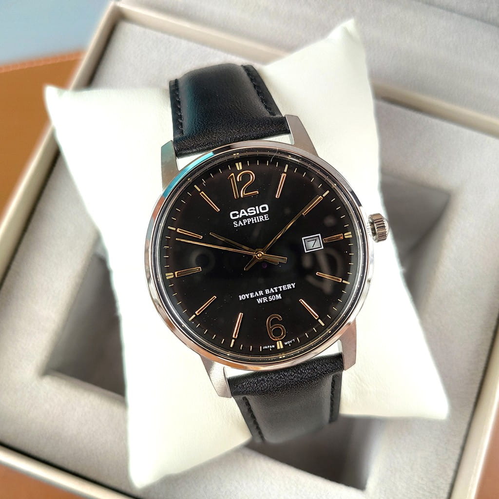 Casio MTS-110L-1A мужские часы застежка крупным планом