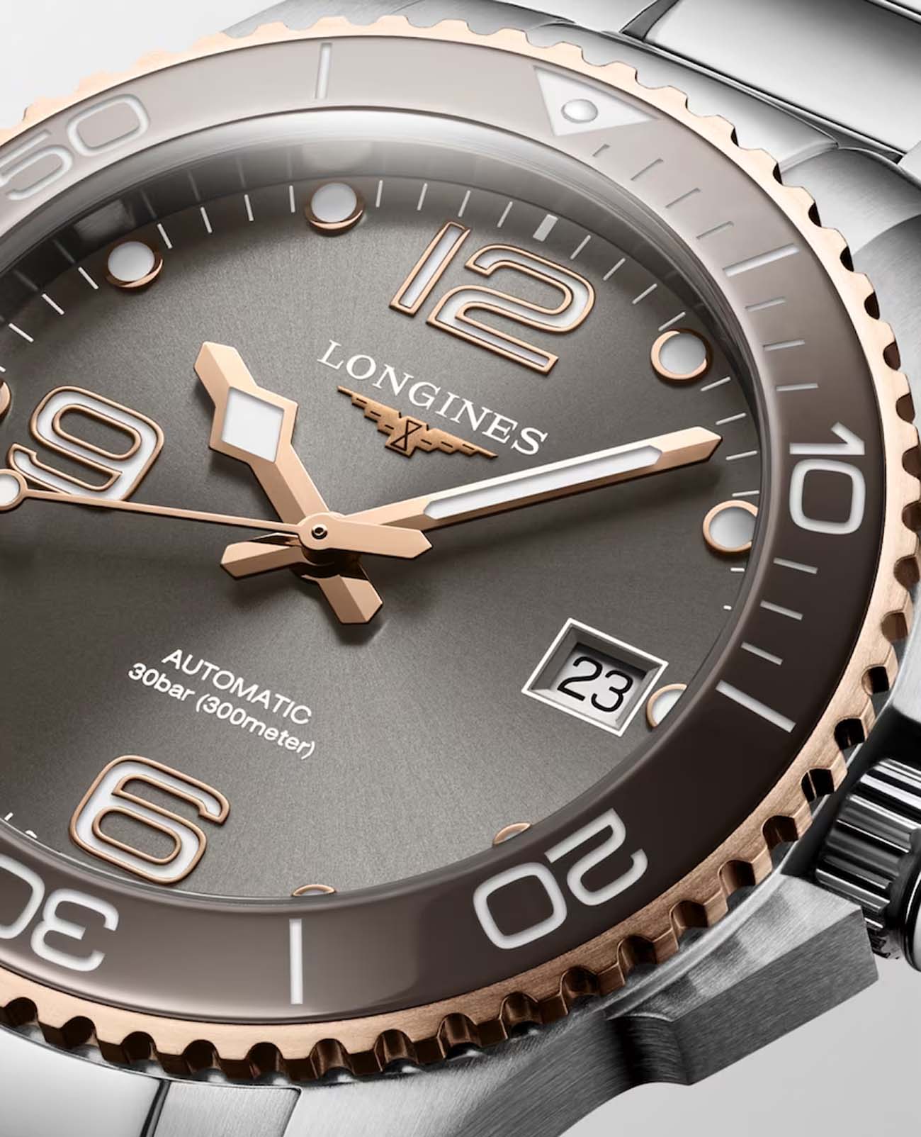 Longines Longines HydroConquest L3.780.3.78.6 , наручные мужские часы фото под углом